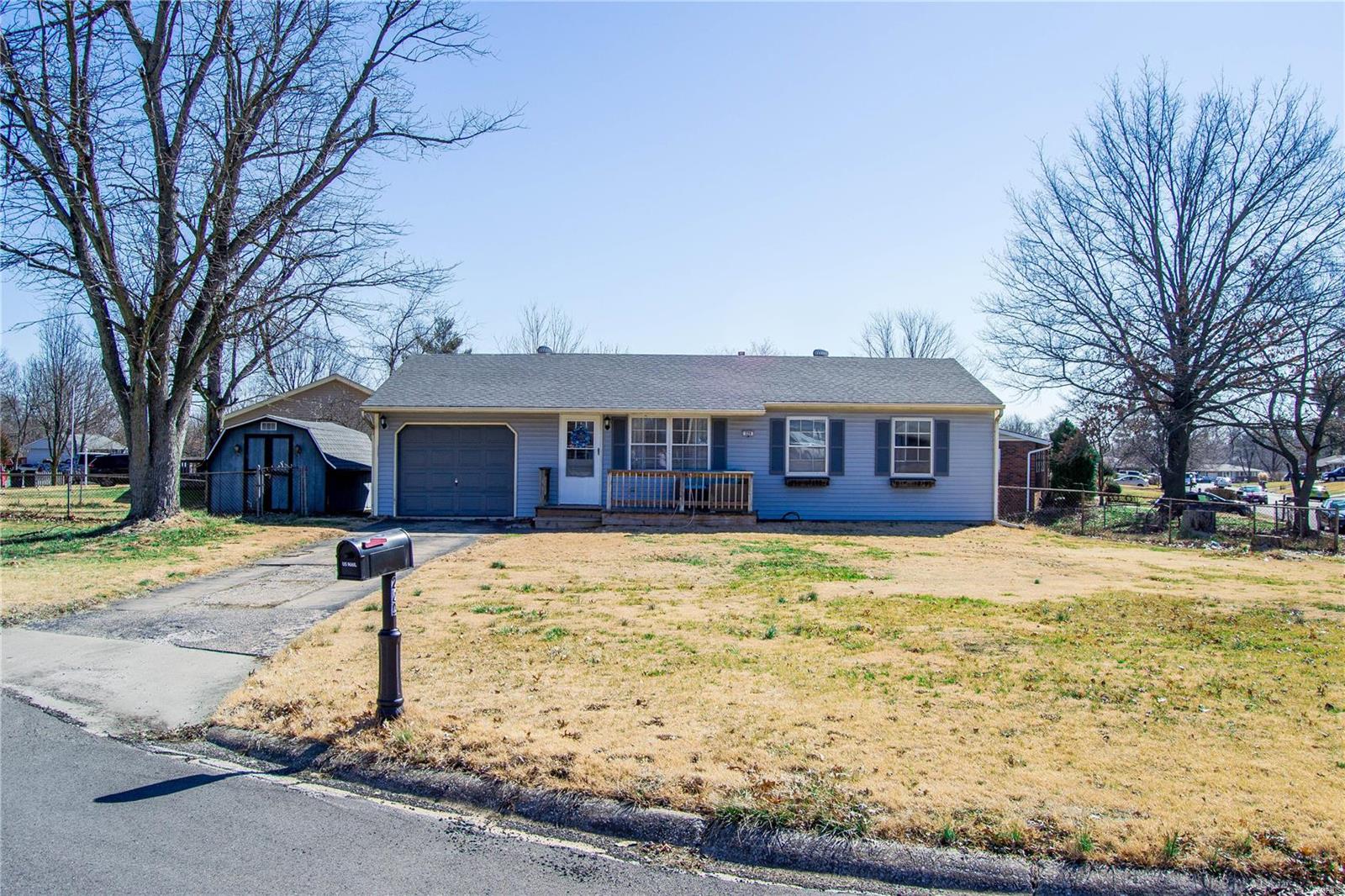 229 Pine Ridge Drive Godfrey, IL 62035 - Photo 2 of 21 Gallery Image 2