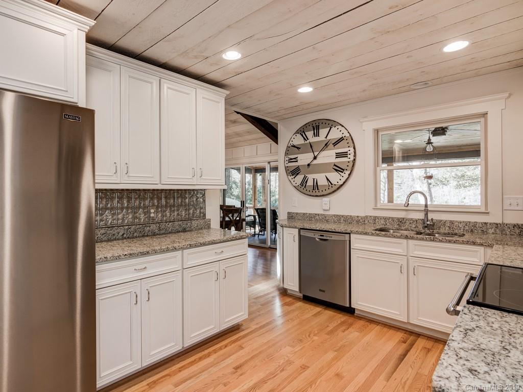 458 Robin Hood Road Brevard, NC 28712 - Photo 16 of 36 Gallery Image 16