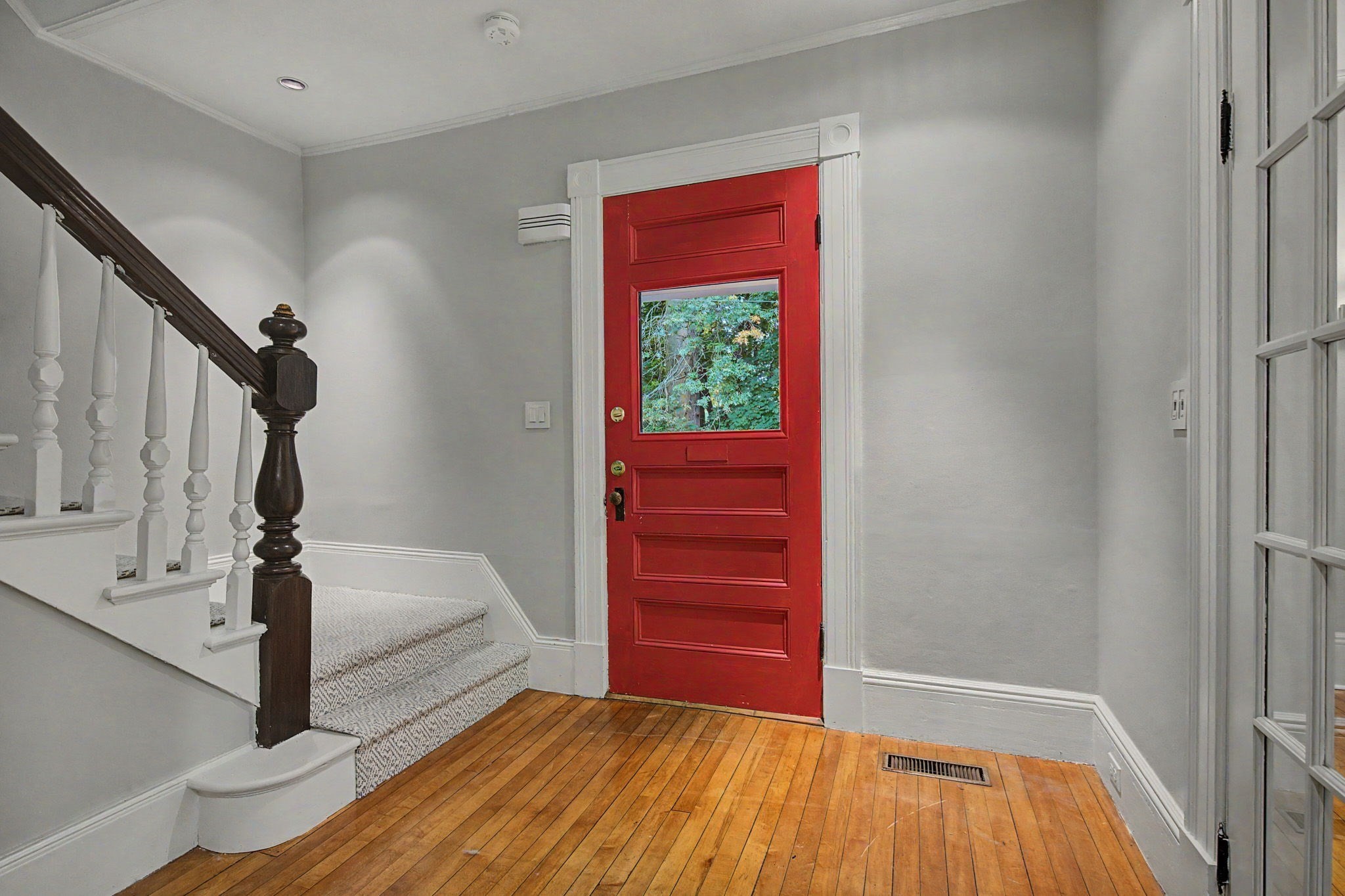 33 Gaylord Street Amherst, MA 01002 - Photo 5 of 42 Gallery Image 5