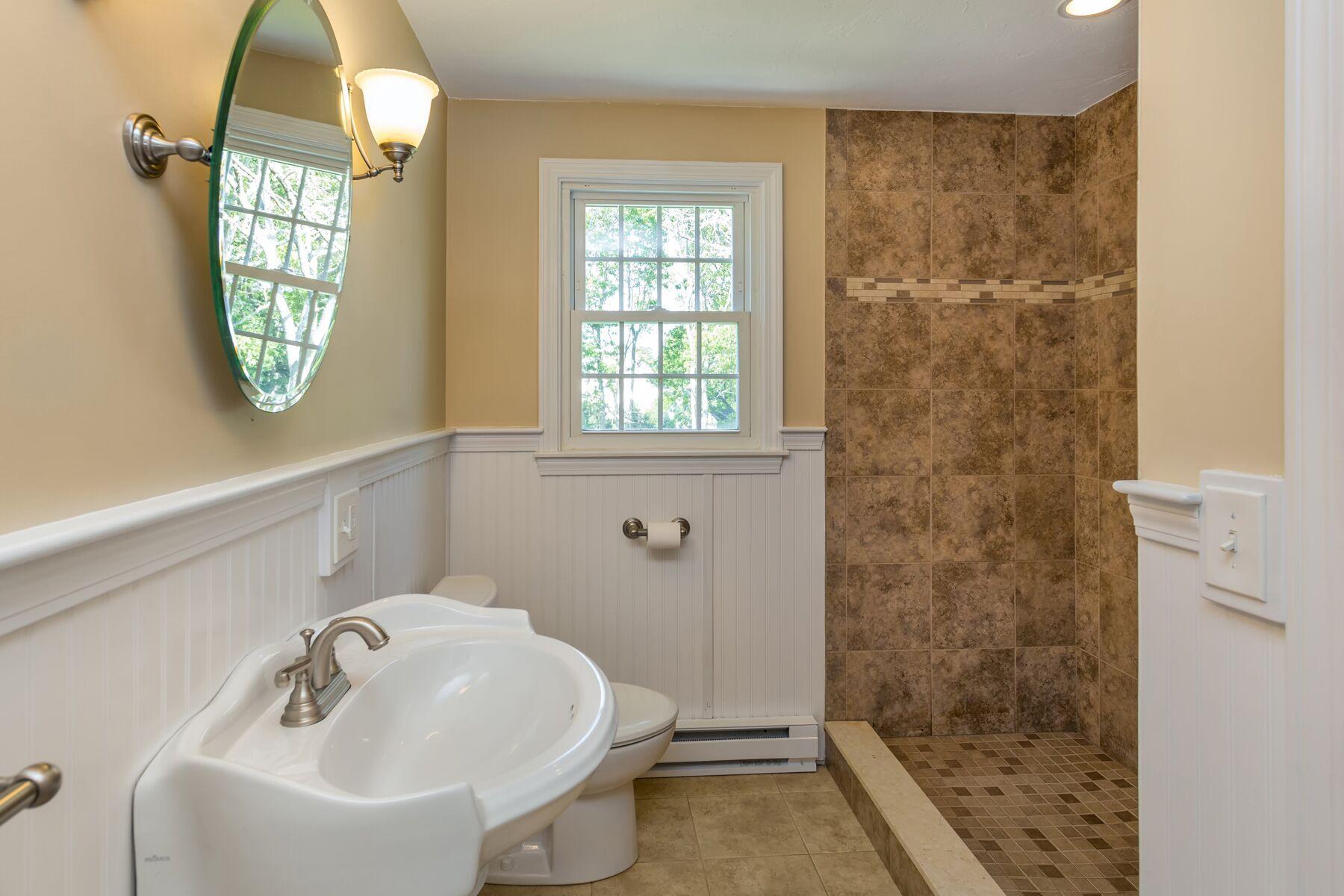 910 Queen Anne Road Harwich, MA 02645 - Photo 18 of 27 18