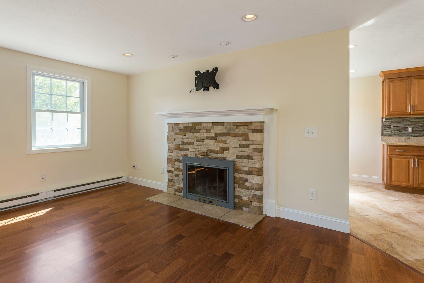 910 Queen Anne Road Harwich, MA 02645 - Photo 8 of 27 8
