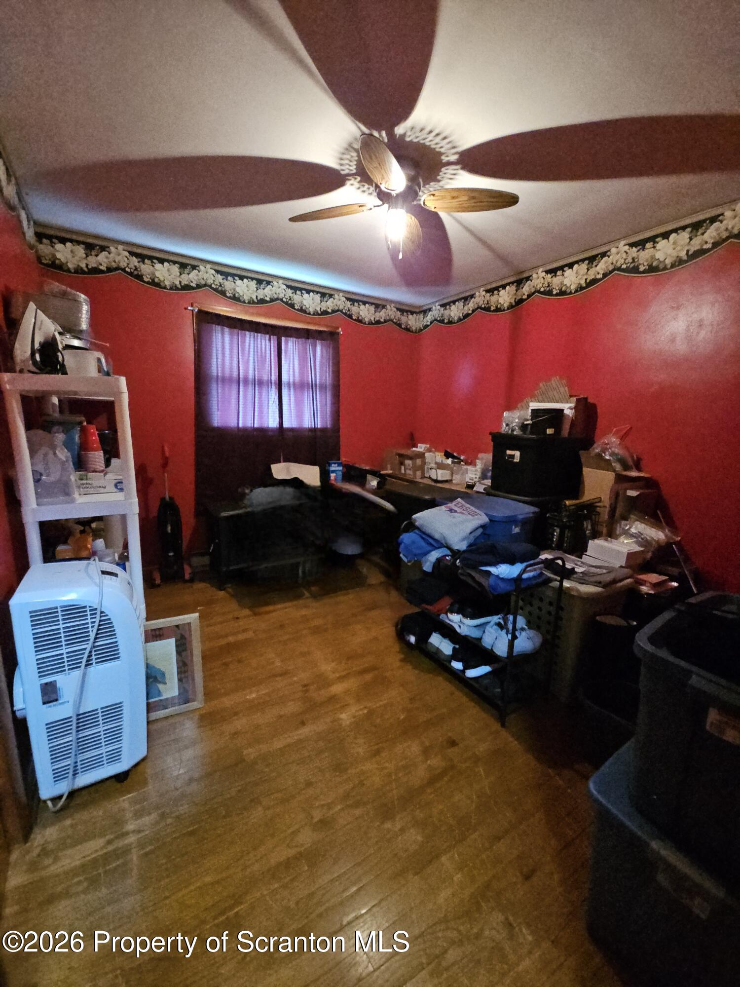 405 Baker Street Taylor, PA 18517 - Photo 20 of 36 a room with furniture