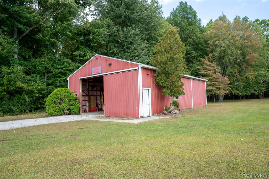 21601 Otter Road Belleville, MI 48111 - Photo 52 of 57 Gallery Image 52