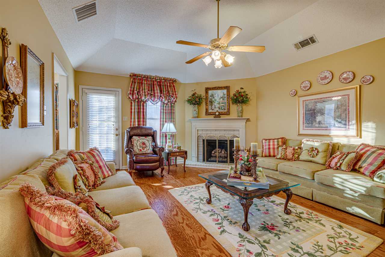 1391 Wolf Ridge Drive Collierville, TN 38017 - Photo 7 of 25 Gallery Image 7