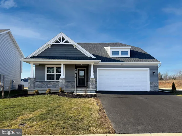 $399,900 | 806 Greenwich Lane, Shippensburg, PA 17257