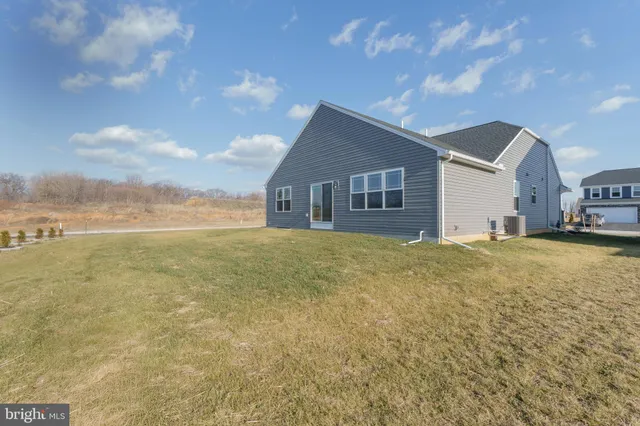 $399,900 | 806 Greenwich Lane, Shippensburg, PA 17257