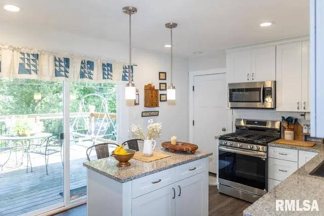 $289,500 | 80 Aspen Drive, Canton, IL 61520