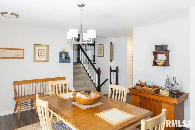 $289,500 | 80 Aspen Drive, Canton, IL 61520