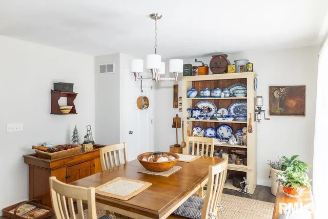 $289,500 | 80 Aspen Drive, Canton, IL 61520