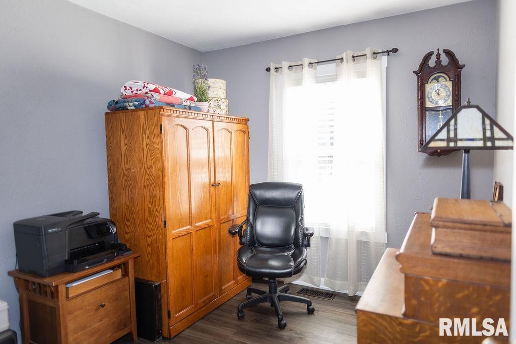 80 Aspen Drive Canton, IL 61520 - Photo 24 of 60