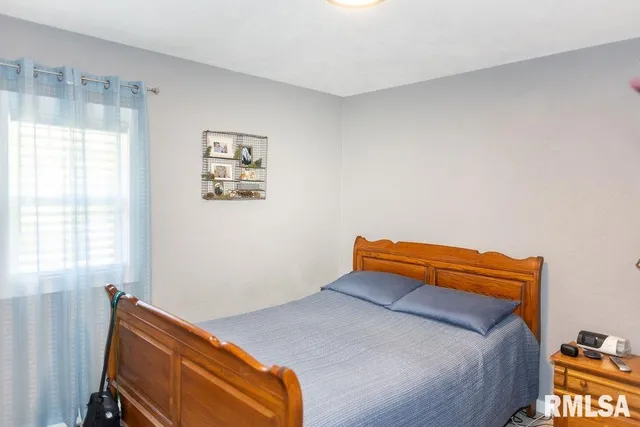 $289,500 | 80 Aspen Drive, Canton, IL 61520