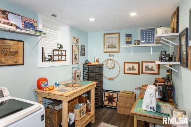 $289,500 | 80 Aspen Drive, Canton, IL 61520