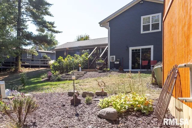 $289,500 | 80 Aspen Drive, Canton, IL 61520