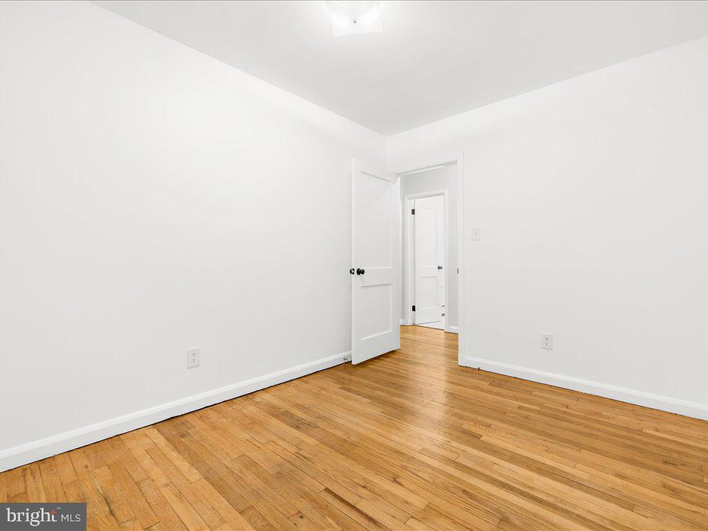 8013 Hillendale Road Parkville, MD 21234 - Photo 18 of 29