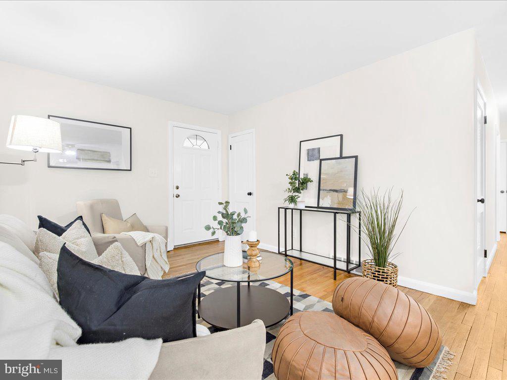 8013 Hillendale Road Parkville, MD 21234 - Photo 4 of 29