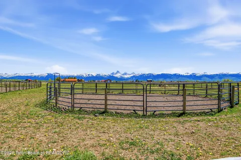 $975,000 | 1871 Fischer Lane, Tetonia, ID 83452