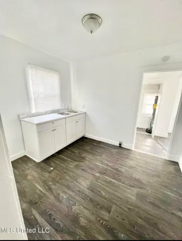 $70,000 | 128 Carolyn Avenue, Jackson, MS 39209