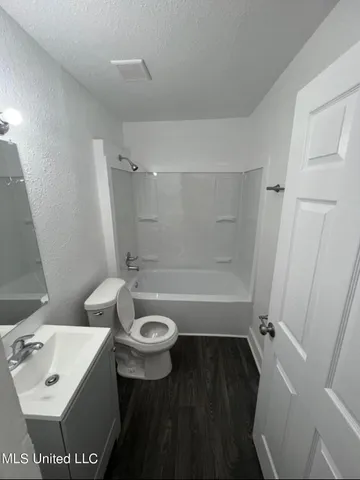 $70,000 | 128 Carolyn Avenue, Jackson, MS 39209