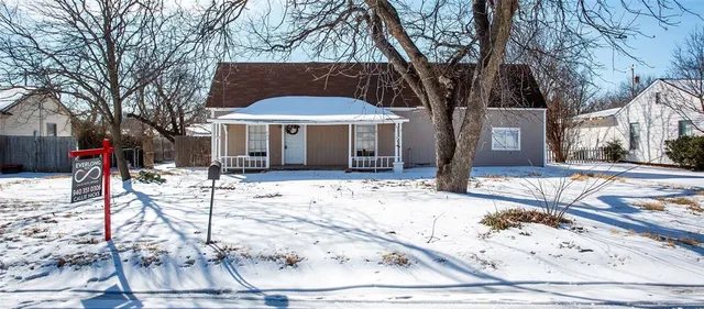 $79,500 | 603 West Bloodworth Street, Olney, TX 76374