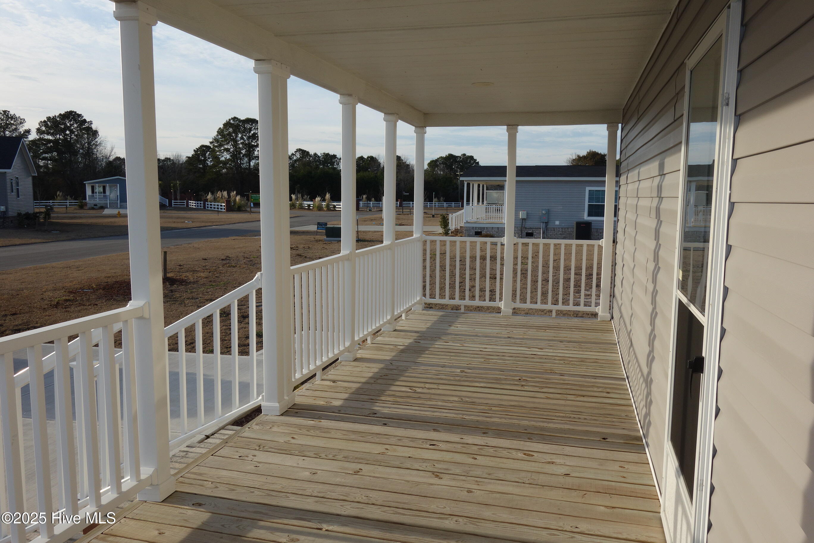 929 Willow Place Southwest Calabash, NC 28467 - Photo 28 of 48 Porch