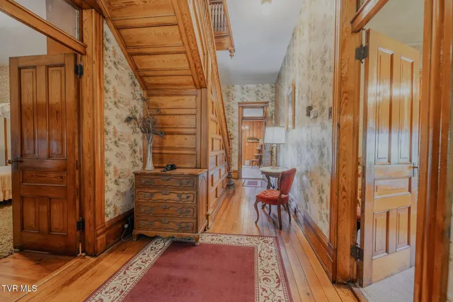 $589,900 | 438 East Main Street, Rogersville, TN 37857