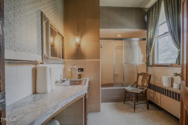 $589,900 | 438 East Main Street, Rogersville, TN 37857