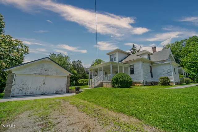 $589,900 | 438 East Main Street, Rogersville, TN 37857