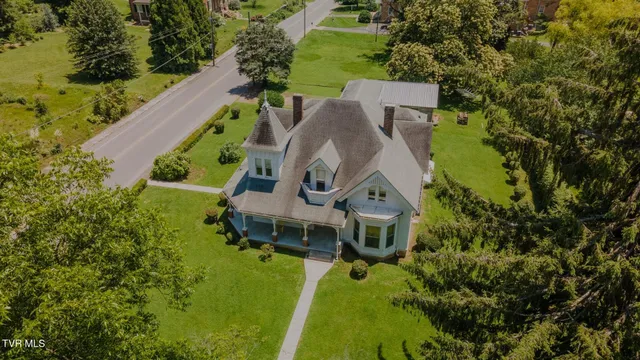 $589,900 | 438 East Main Street, Rogersville, TN 37857