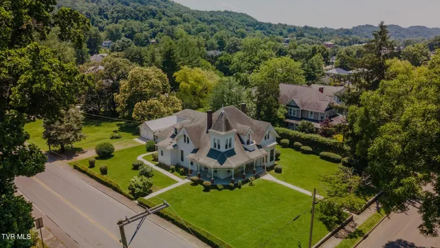 $589,900 | 438 East Main Street, Rogersville, TN 37857