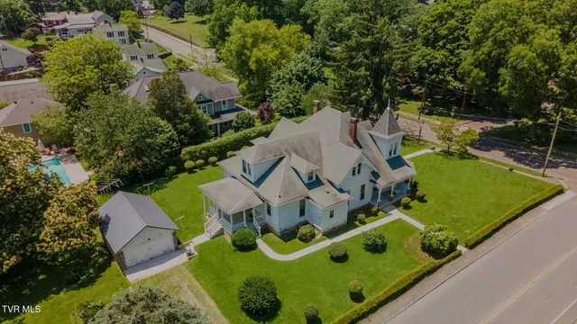 $589,900 | 438 East Main Street, Rogersville, TN 37857