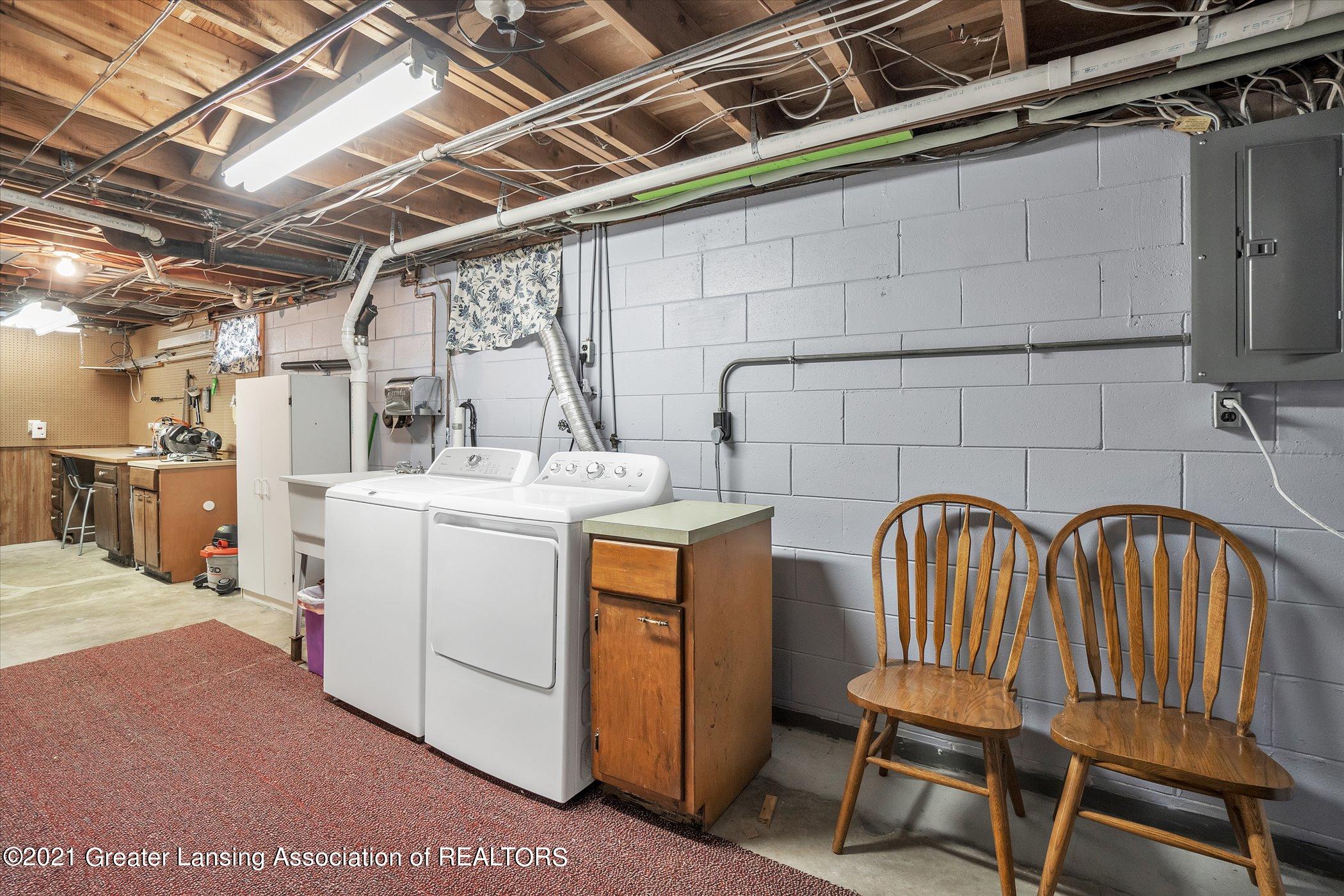 6212 Cooper Road Lansing, MI 48911 - Photo 24 of 51 24-6212-Cooper-Rd-Lansing-MI-48911-Windo