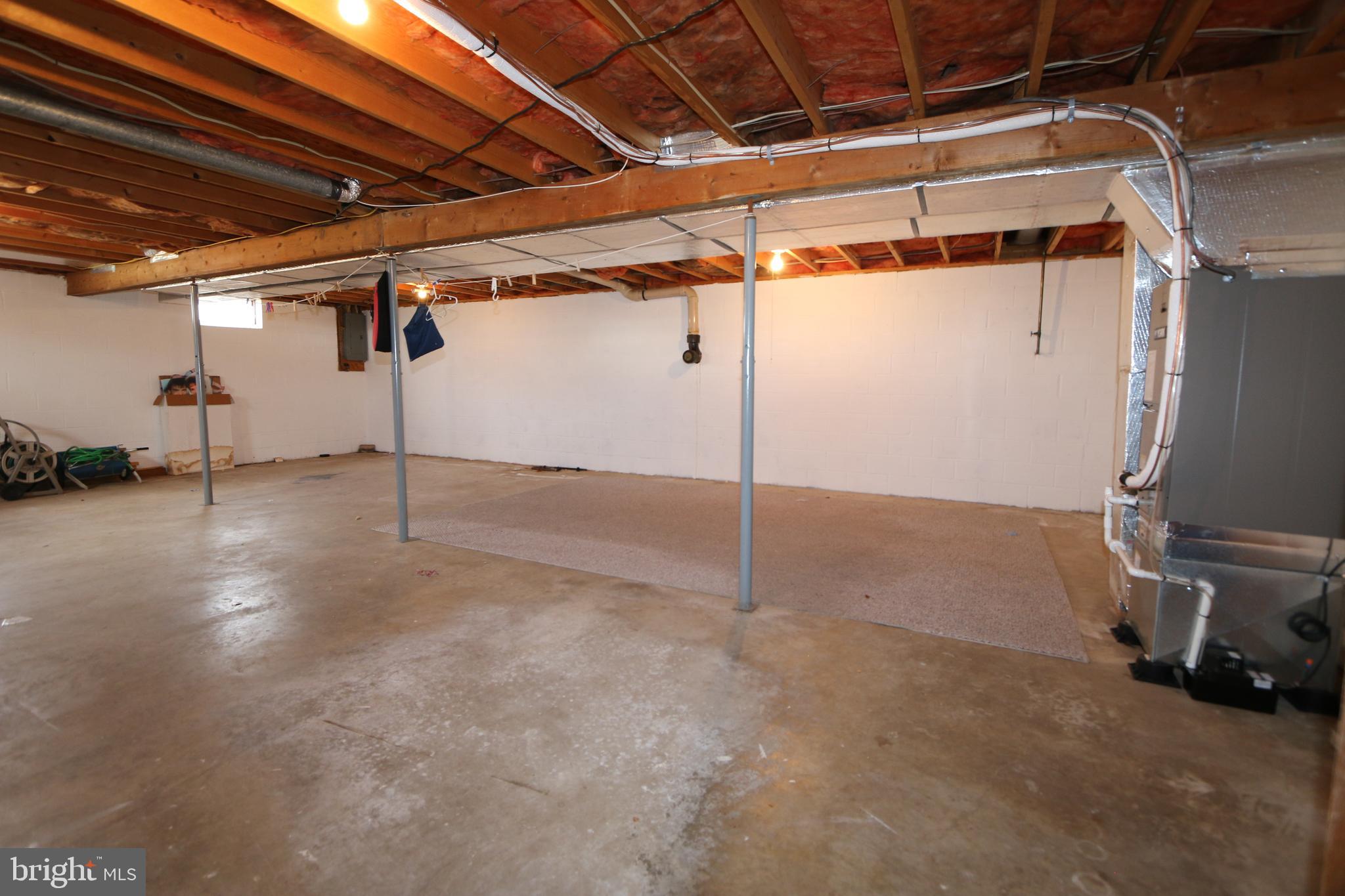 95 Wakefield Road Hagerstown, MD 21740 - Photo 12 of 15 Full Walk-Out Basement