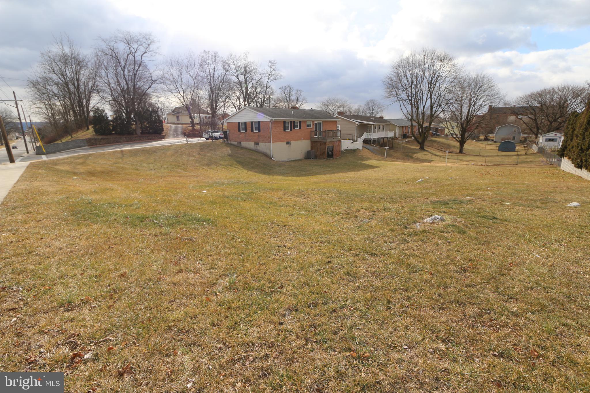95 Wakefield Road Hagerstown, MD 21740 - Photo 14 of 15 Large Corner Lot - Rear View