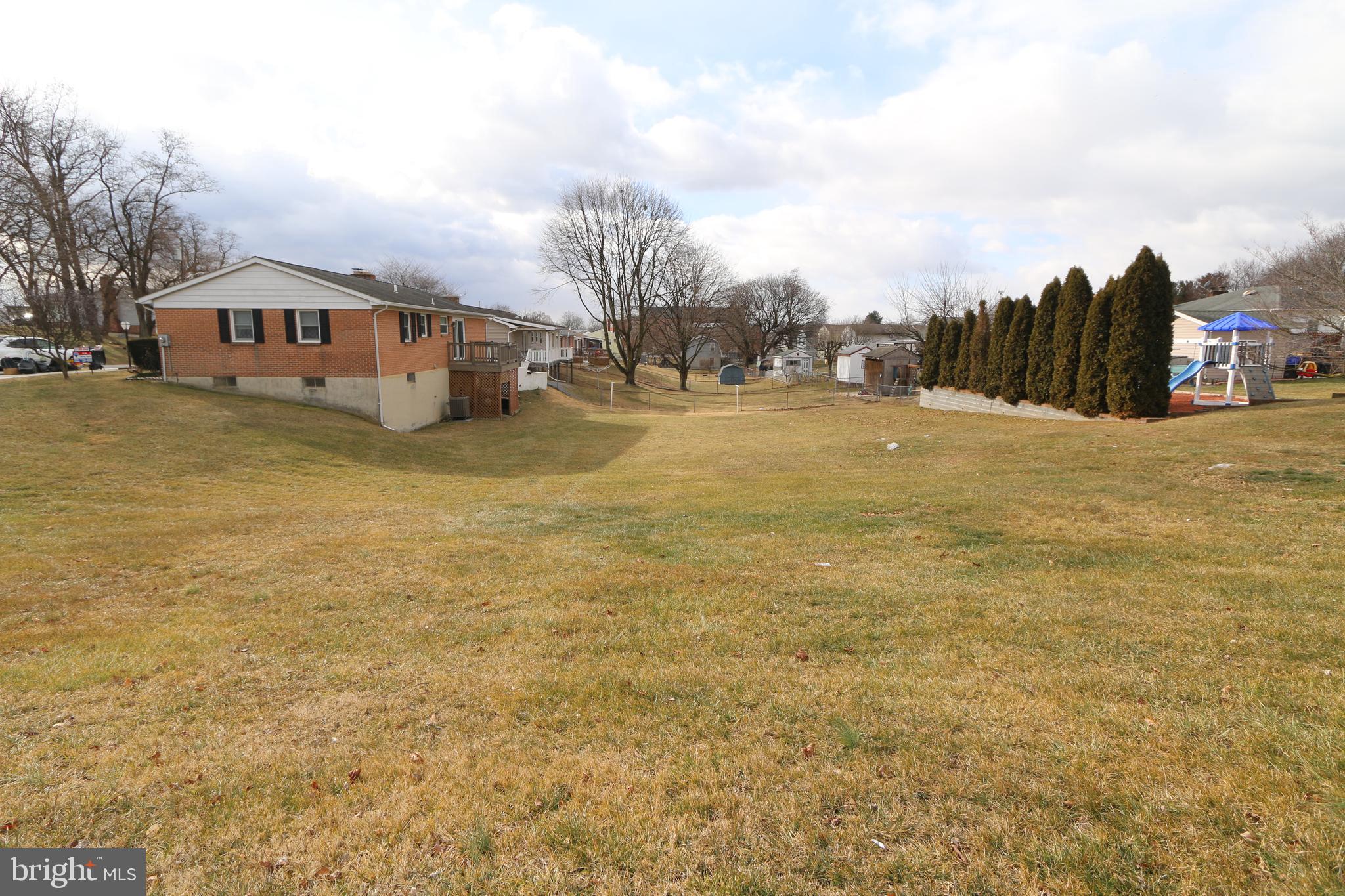 95 Wakefield Road Hagerstown, MD 21740 - Photo 15 of 15 Back Yard