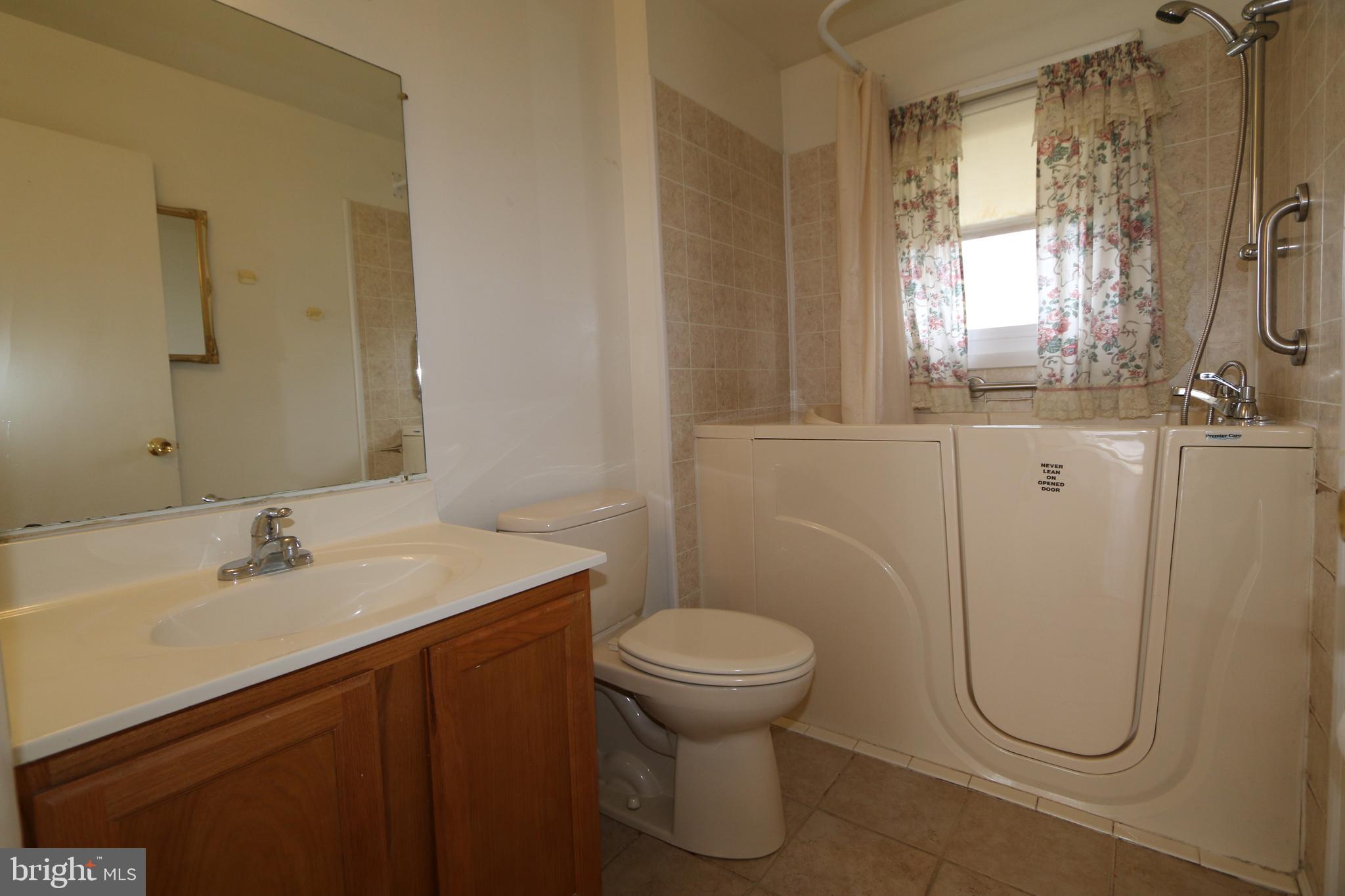 95 Wakefield Road Hagerstown, MD 21740 - Photo 7 of 15 Bathroom With Walk-In Bathtub