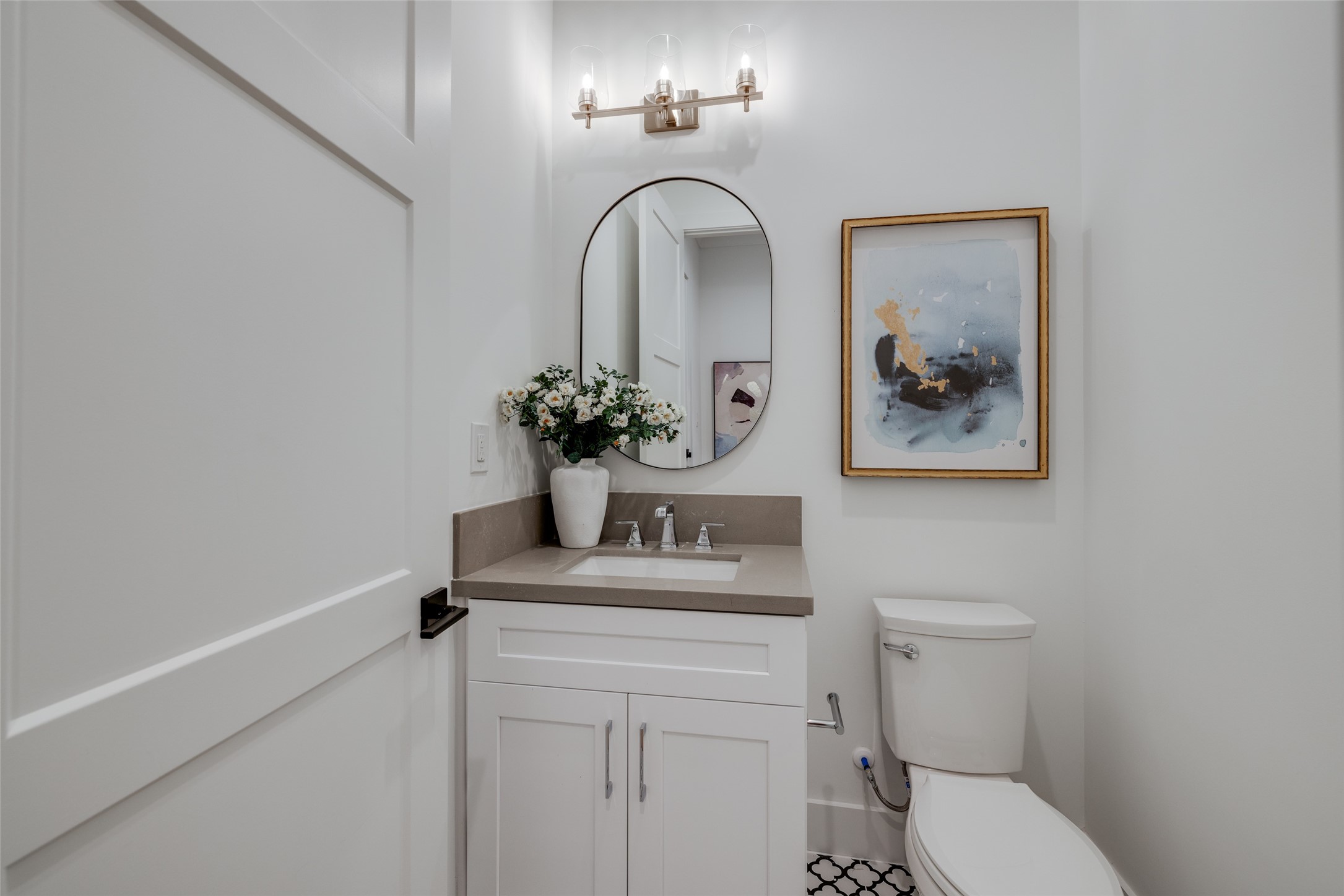 2327 Richton Street Houston, TX 77098 - Photo 22 of 44 * Estimated Completion Date 10/15/2026 * ASK ABOUT CUSTOMIZATION OPTIONS DURING CONSTRUCTION ONLY *MAZZARINO MODEL HOME * PHOTOS MAY SHOW A SIMILAR FLOOR PLAN AND/OR UPGRADED/ALTERNATIVE FINISHES * Please use these photos as a guide *THIS IS AN ACTIVE CONSTRUCTION SITE, BUYERS MUST REQUEST APPOINTMENT TO BE ON PREMISE AT ALL TIMES.