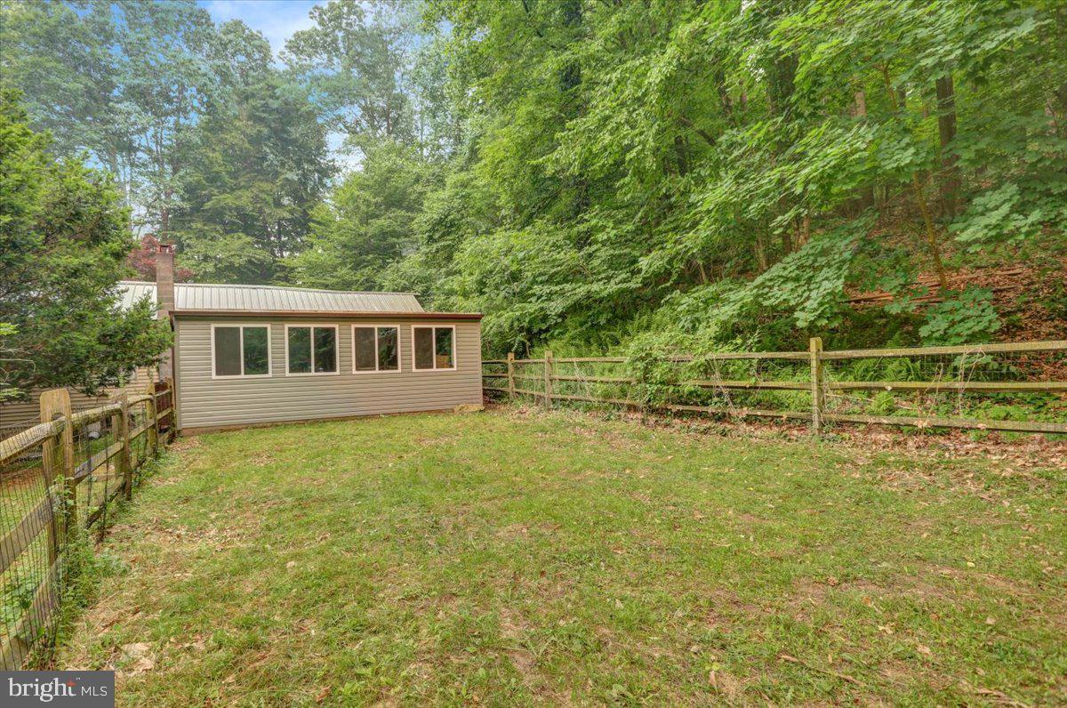 41 Fox Road Fleetwood, PA 19522 - Photo 6 of 25 Gallery Image 6