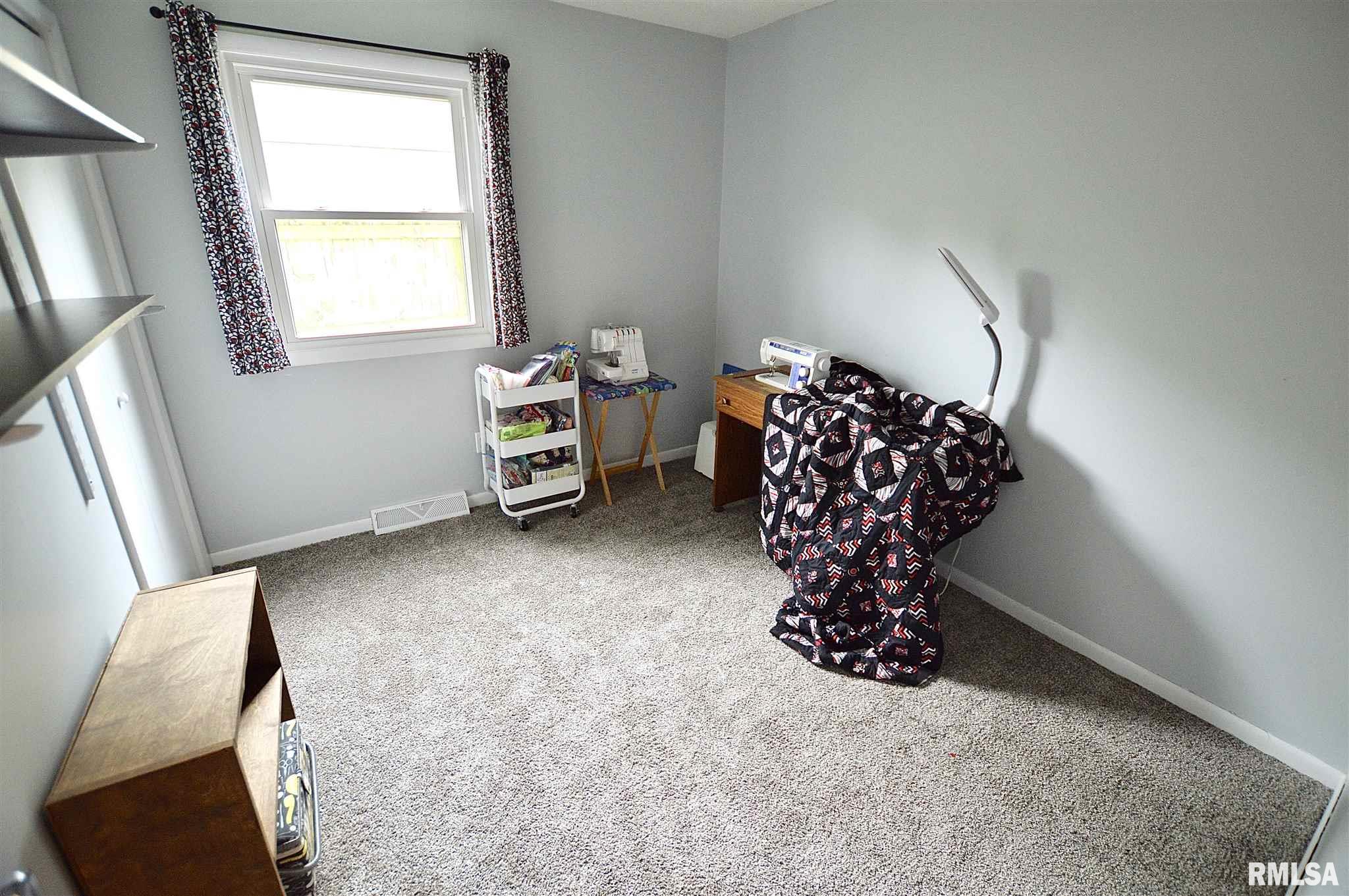 708 Deerfield Road Chatham, IL 62629 - Photo 13 of 24 Gallery Image 13