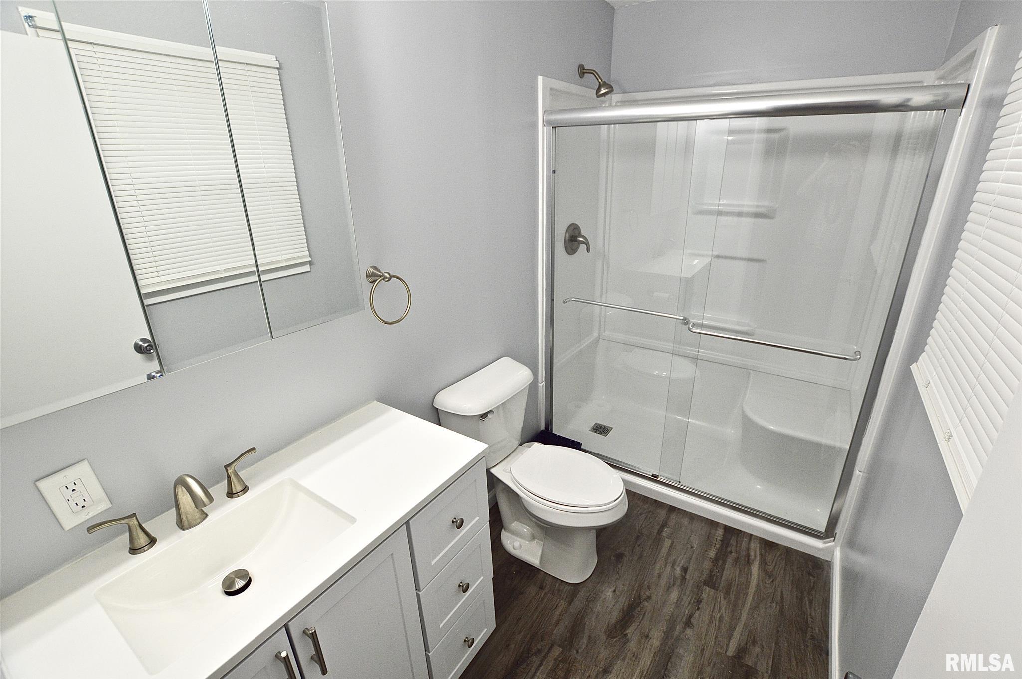 708 Deerfield Road Chatham, IL 62629 - Photo 14 of 24 Gallery Image 14