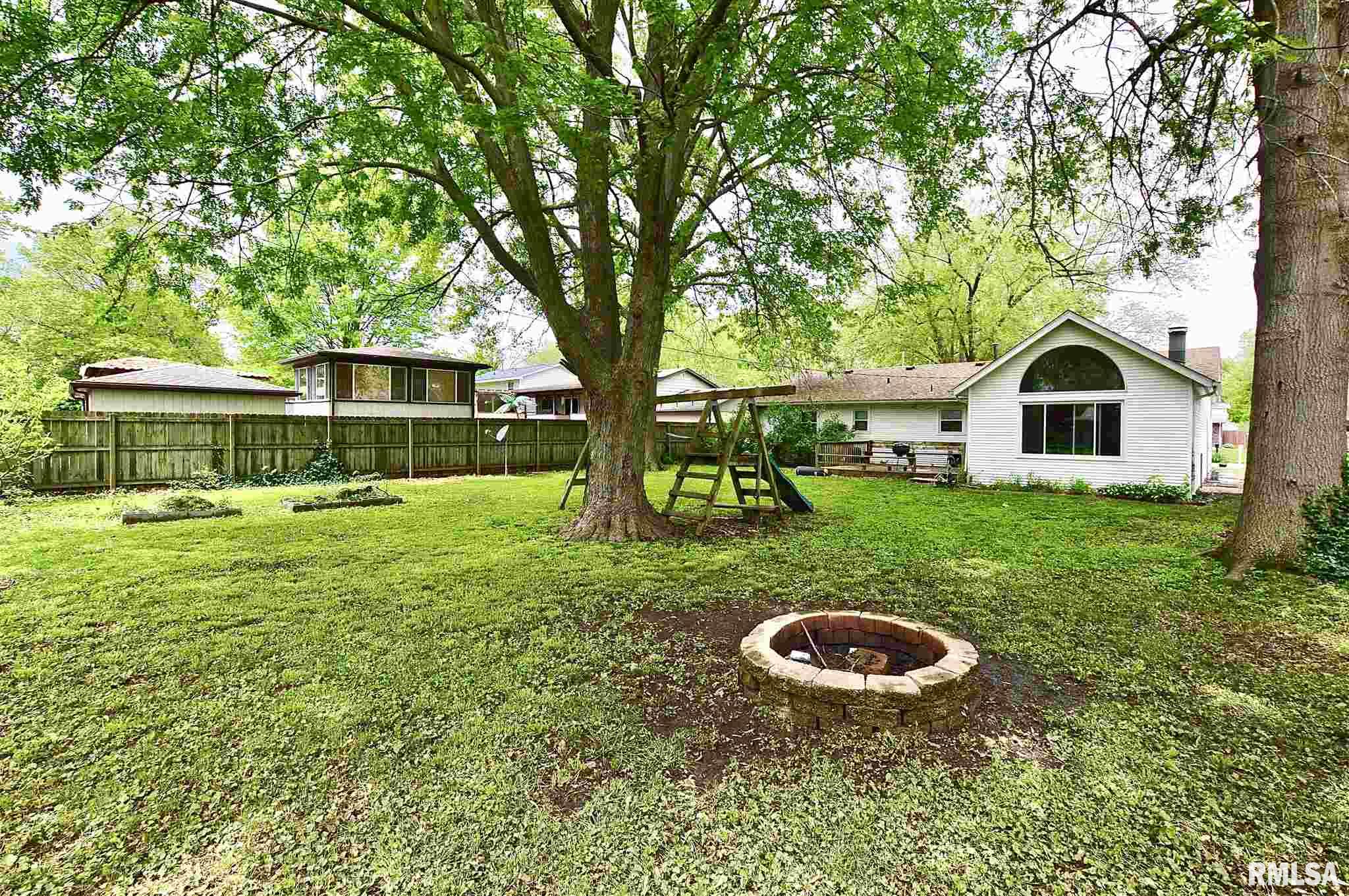708 Deerfield Road Chatham, IL 62629 - Photo 20 of 24 Gallery Image 20