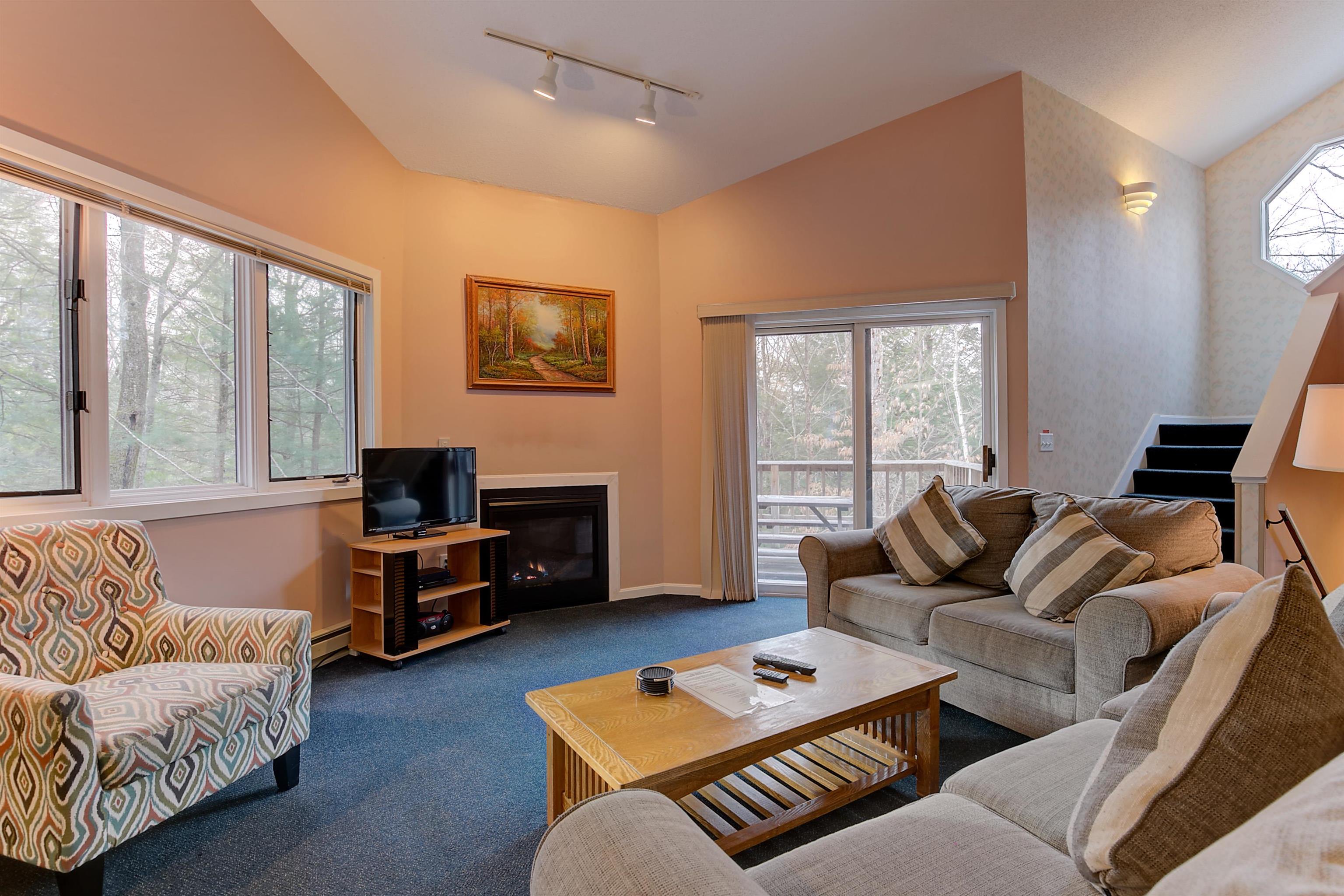 326 Crown Ridge Road, Unit 10 Conway, NH 03860 - Photo 4 of 34