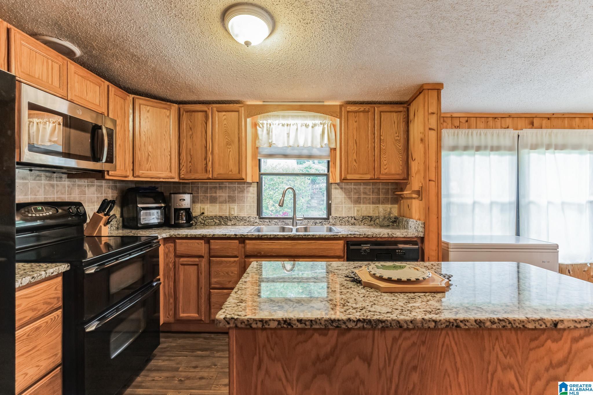 1236 County Road 759 Clanton, AL 35046 - Photo 12 of 38