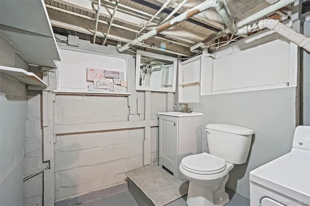 $710,000 | 76 Cambridge Street, Valley Stream, NY 11581