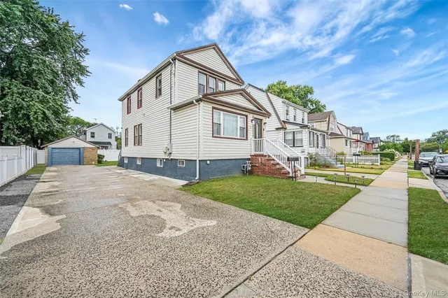 $710,000 | 76 Cambridge Street, Valley Stream, NY 11581