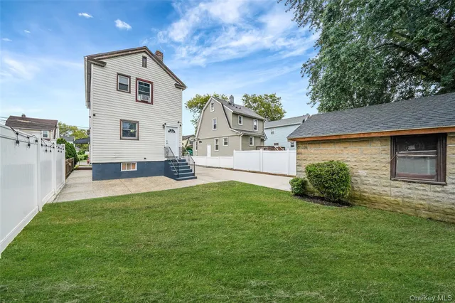 $710,000 | 76 Cambridge Street, Valley Stream, NY 11581