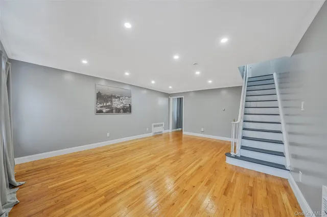 $710,000 | 76 Cambridge Street, Valley Stream, NY 11581