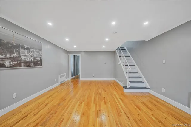 $710,000 | 76 Cambridge Street, Valley Stream, NY 11581