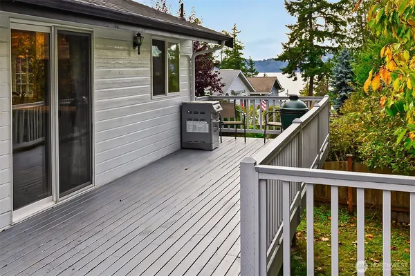 $427,000 | 752 Tillamuk Drive, La Conner, WA 98257