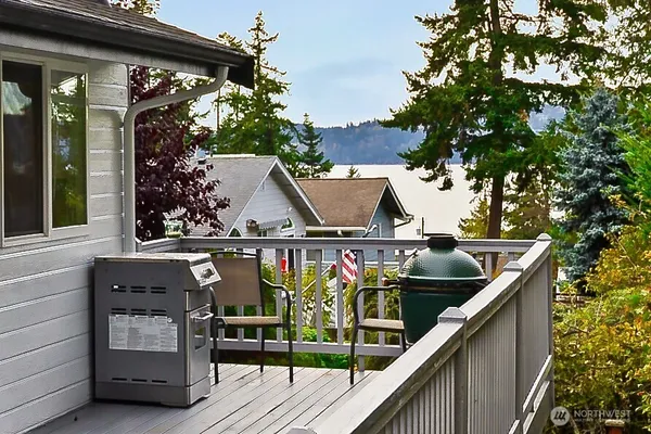 $427,000 | 752 Tillamuk Drive, La Conner, WA 98257