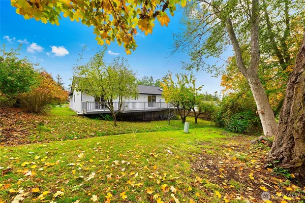 $427,000 | 752 Tillamuk Drive, La Conner, WA 98257
